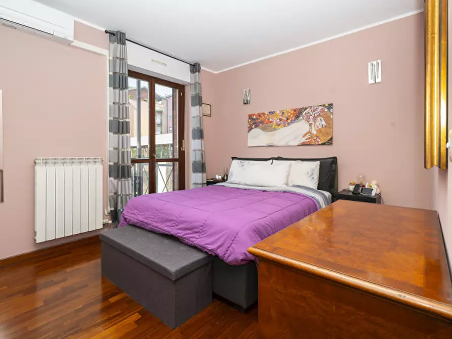 Immagine 9 di Appartamento in vendita  in Corso Enrico Gamba 24 a Torino