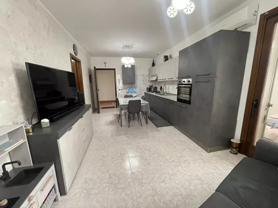 Immagine 10 di Appartamento in vendita  a Suzzara