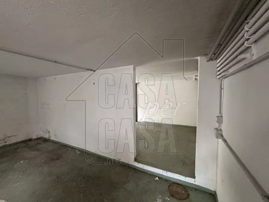 Immagine 4 di Garage in vendita  in Via Monte Solarolo a Padova