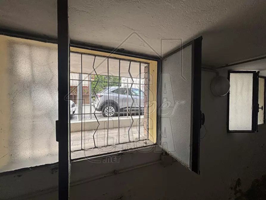 Immagine 5 di Garage in vendita  in Via Monte Solarolo a Padova