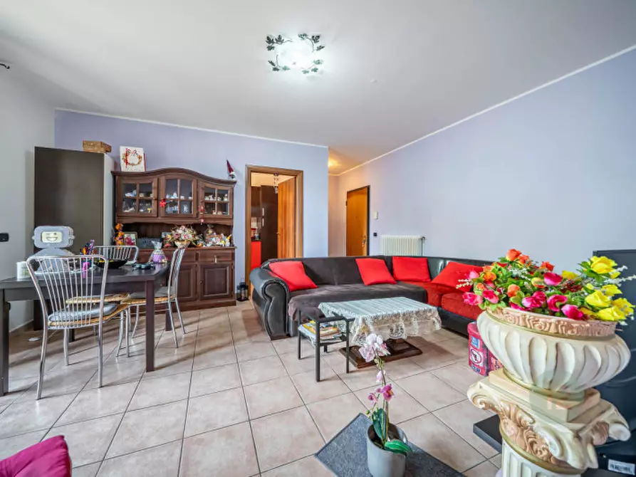 Immagine 4 di Appartamento in vendita  in VIA CARLO MARX 36 a Campagnola Emilia