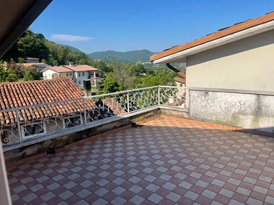 Immagine 1 di Villetta a schiera in vendita  in Via Finotti a Brogliano
