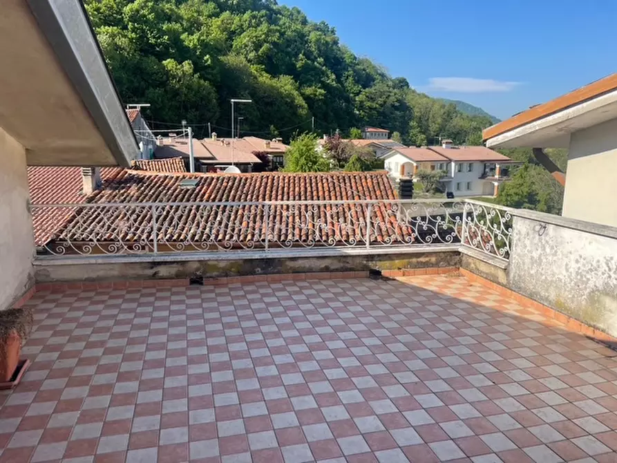 Immagine 4 di Villetta a schiera in vendita  in Via Finotti a Brogliano