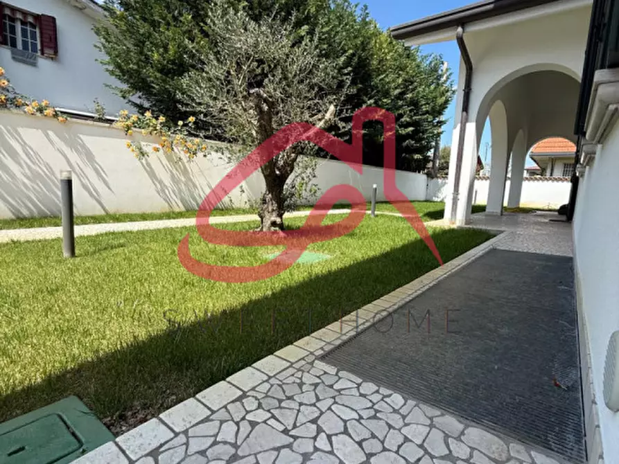 Immagine 4 di Casa indipendente in vendita  in via Cappello a Noventa Padovana