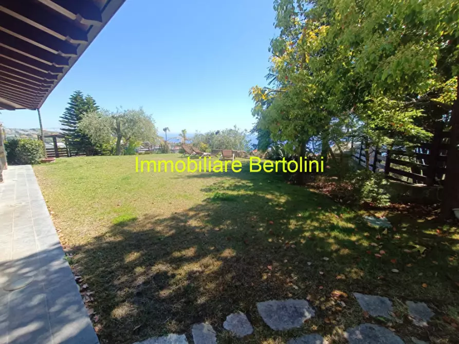 Immagine 4 di Villa in vendita  in ZONA SOLARO a San Remo