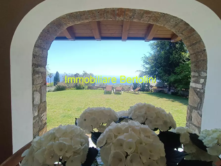 Immagine 4 di Villa in vendita  in ZONA SOLARO a San Remo