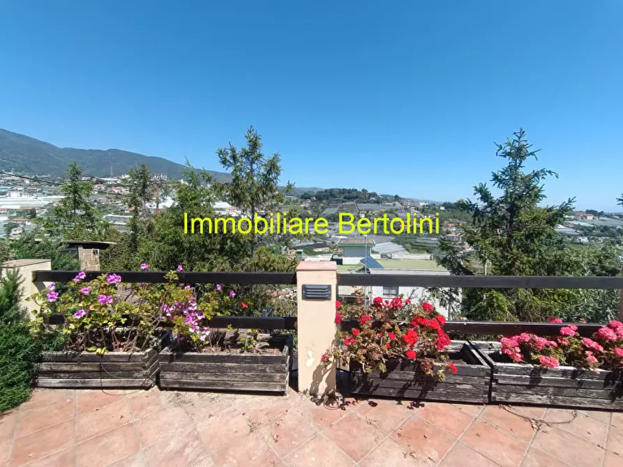 Immagine 15 di Villa in vendita  in ZONA SOLARO a San Remo