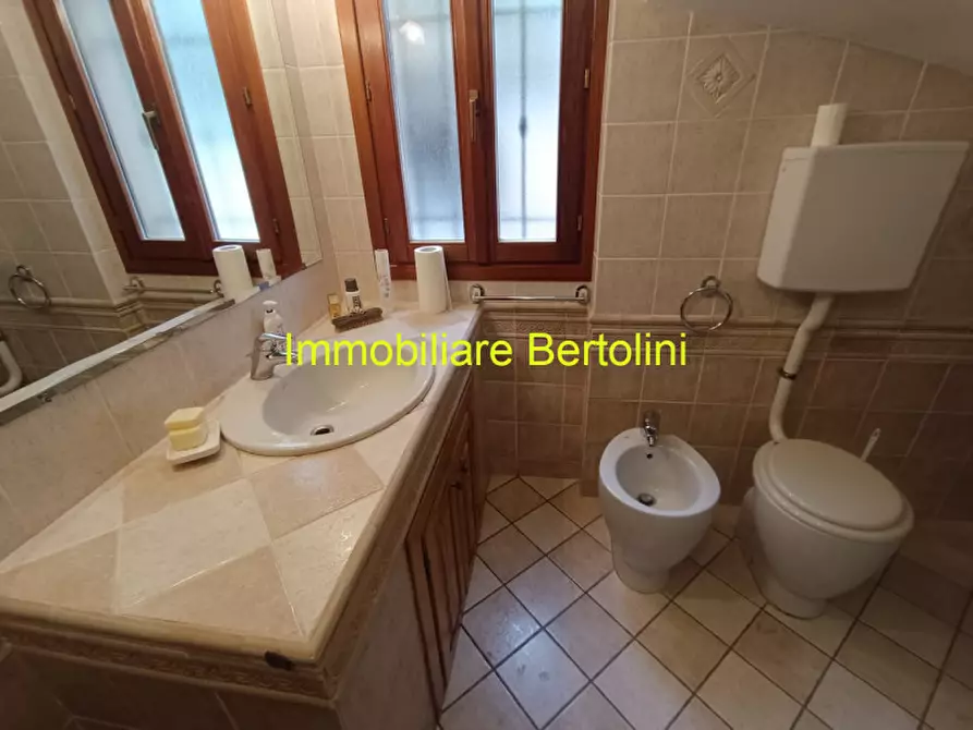 Immagine 20 di Villa in vendita  in ZONA SOLARO a San Remo