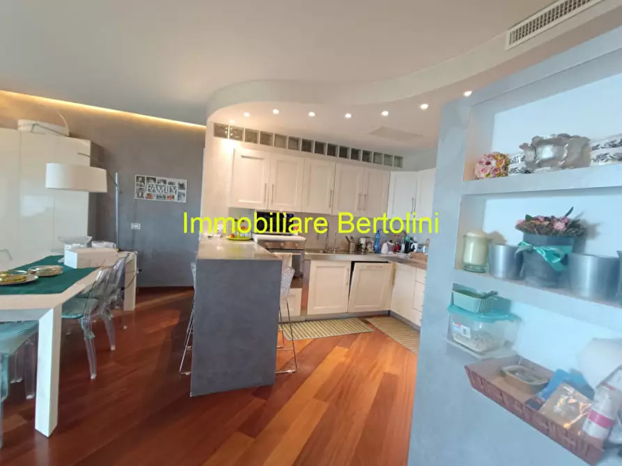 Immagine 32 di Villa in vendita  in ZONA SOLARO a San Remo