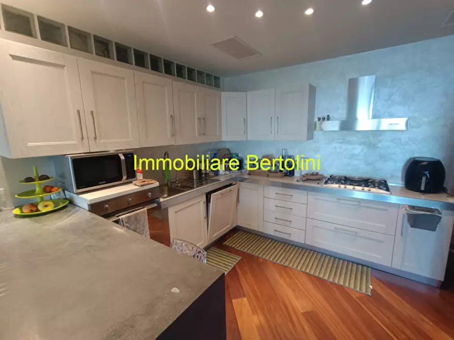 Immagine 42 di Villa in vendita  in ZONA SOLARO a San Remo