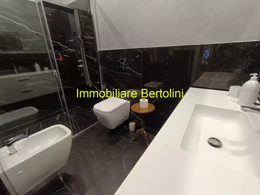 Immagine 45 di Villa in vendita  in ZONA SOLARO a San Remo