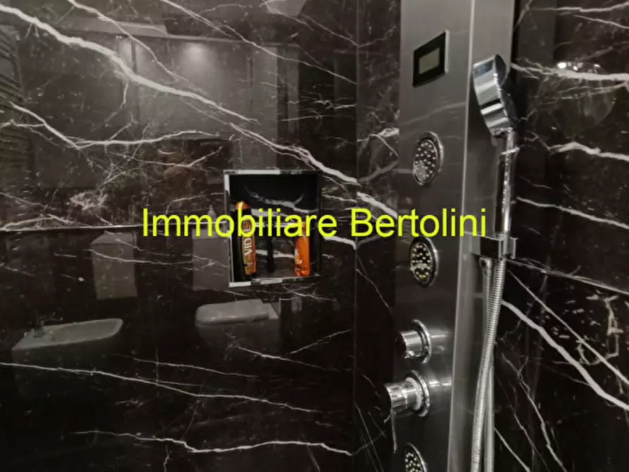 Immagine 46 di Villa in vendita  in ZONA SOLARO a San Remo