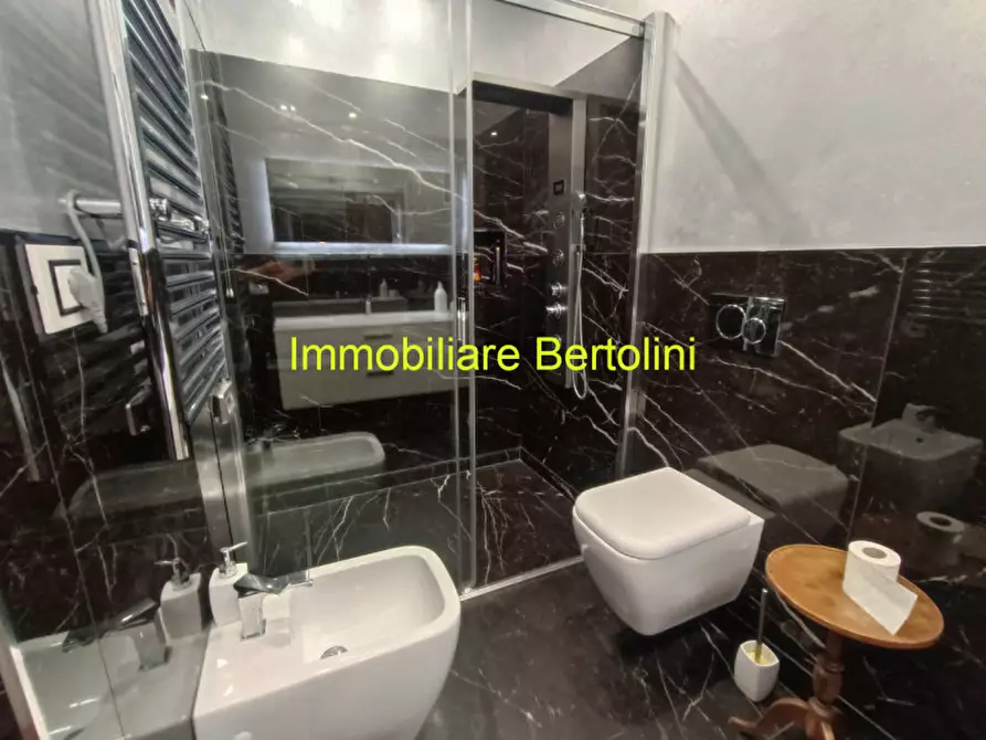 Immagine 75 di Villa in vendita  in ZONA SOLARO a San Remo