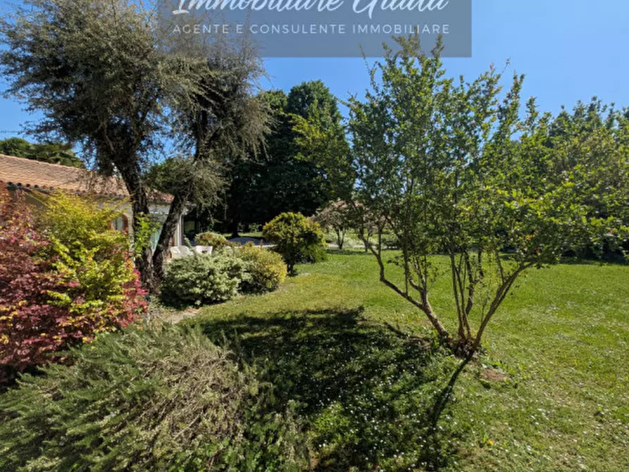 Immagine 13 di Villa in vendita  a Gaiarine