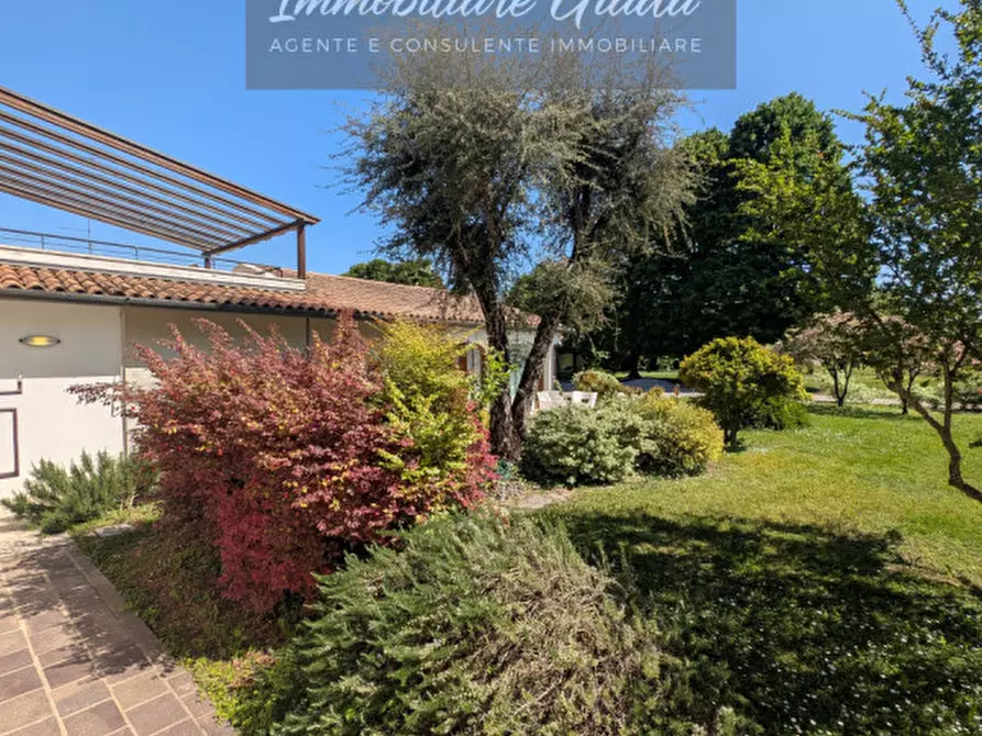 Immagine 14 di Villa in vendita  a Gaiarine