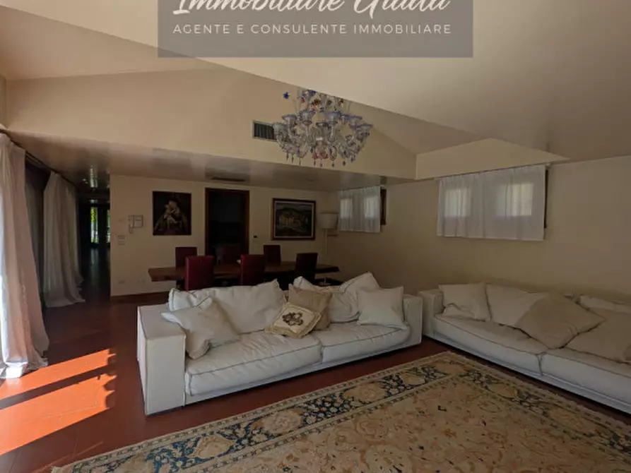 Immagine 55 di Villa in vendita  a Gaiarine