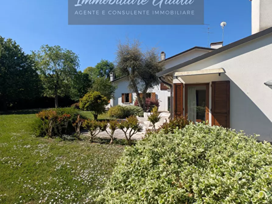 Immagine 60 di Villa in vendita  a Gaiarine
