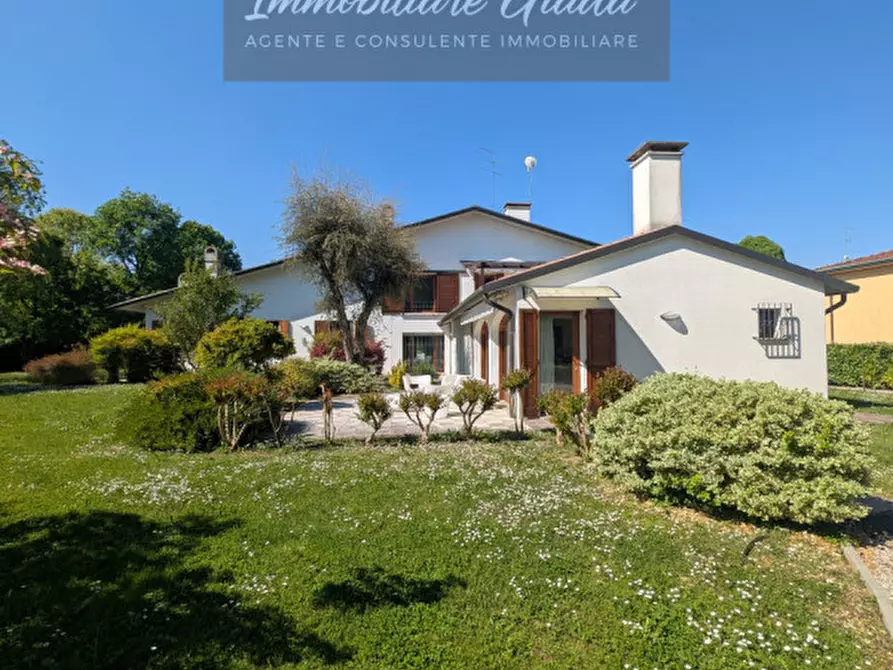 Immagine 63 di Villa in vendita  a Gaiarine
