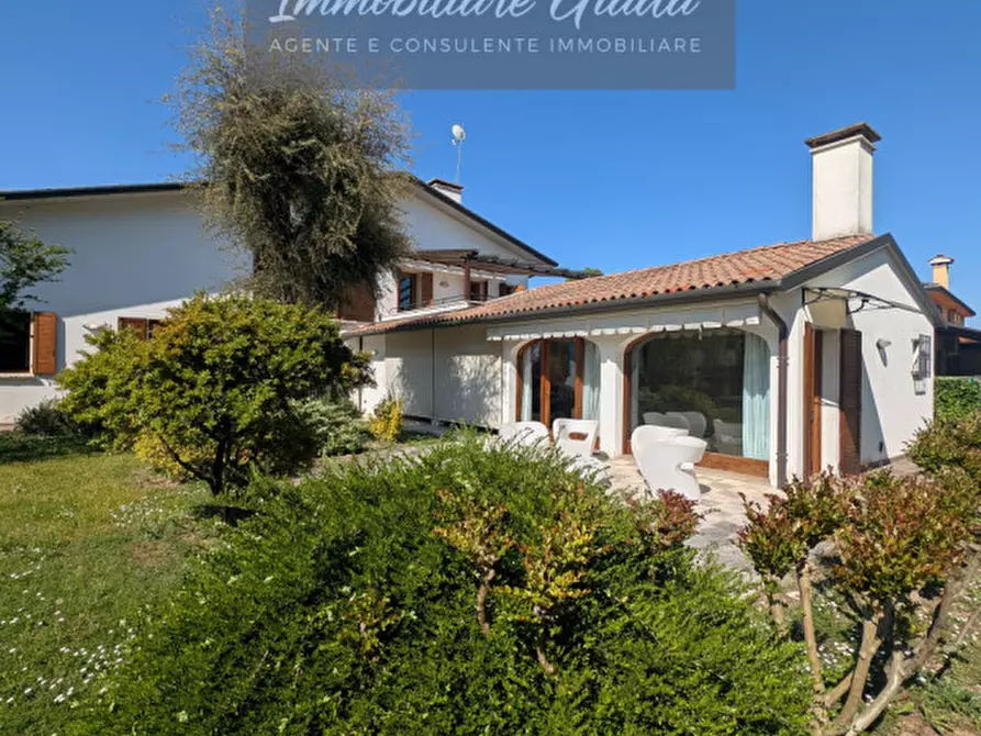 Immagine 72 di Villa in vendita  a Gaiarine