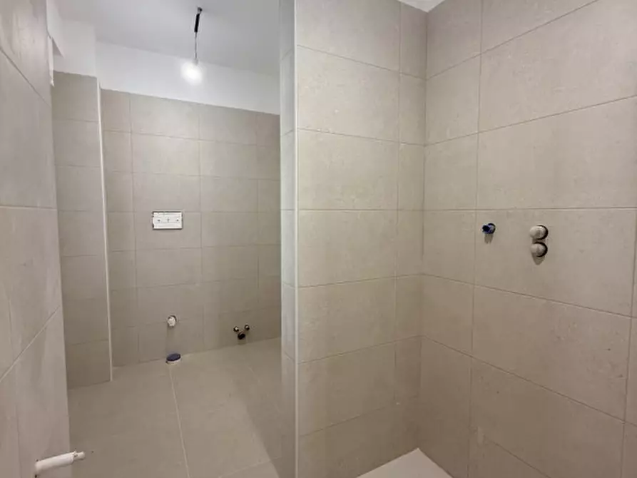 Immagine 9 di Appartamento in vendita  in Via Colonnello Francesco Bertè a Milazzo
