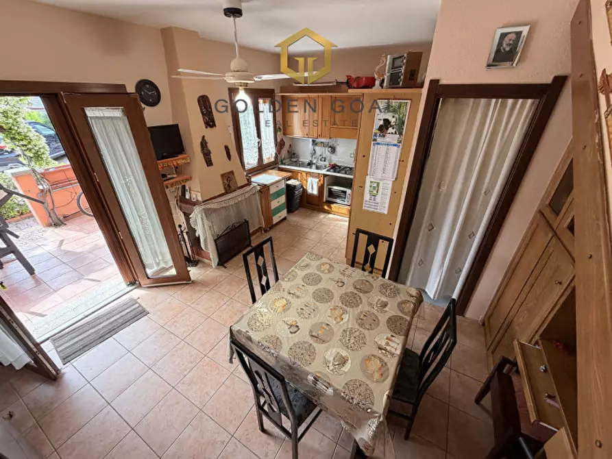 Immagine 16 di Villetta a schiera in vendita  in via delle mimose a Budoni