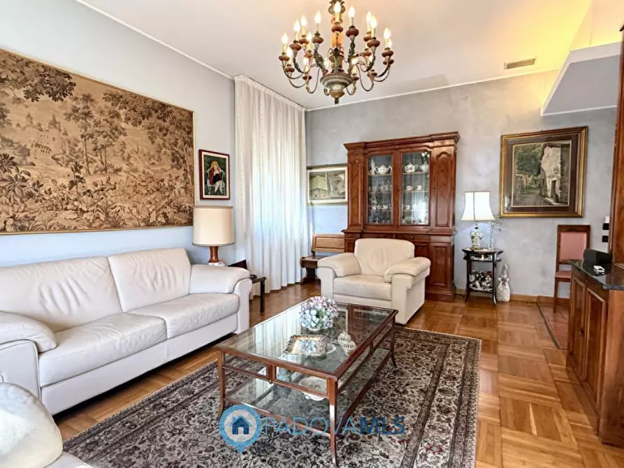 Immagine 6 di Casa indipendente in vendita  in via donato bramante a Padova