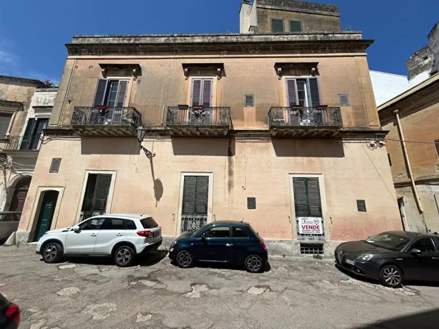 Immagine 1 di Appartamento in vendita  in corte dei sybaris 4 a Lecce
