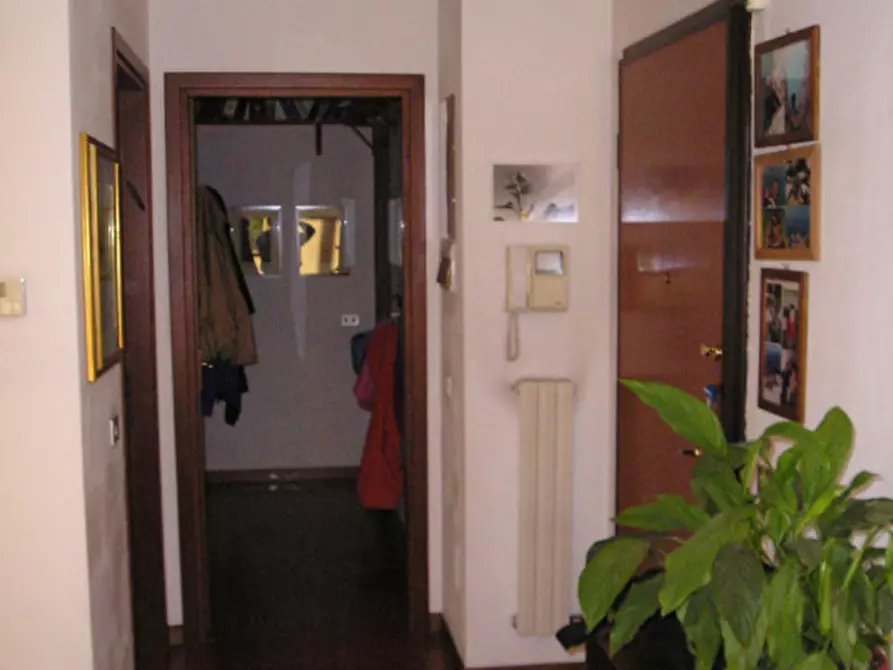 Immagine 3 di Appartamento in vendita  in Via Carlo Barlassina a Bussero