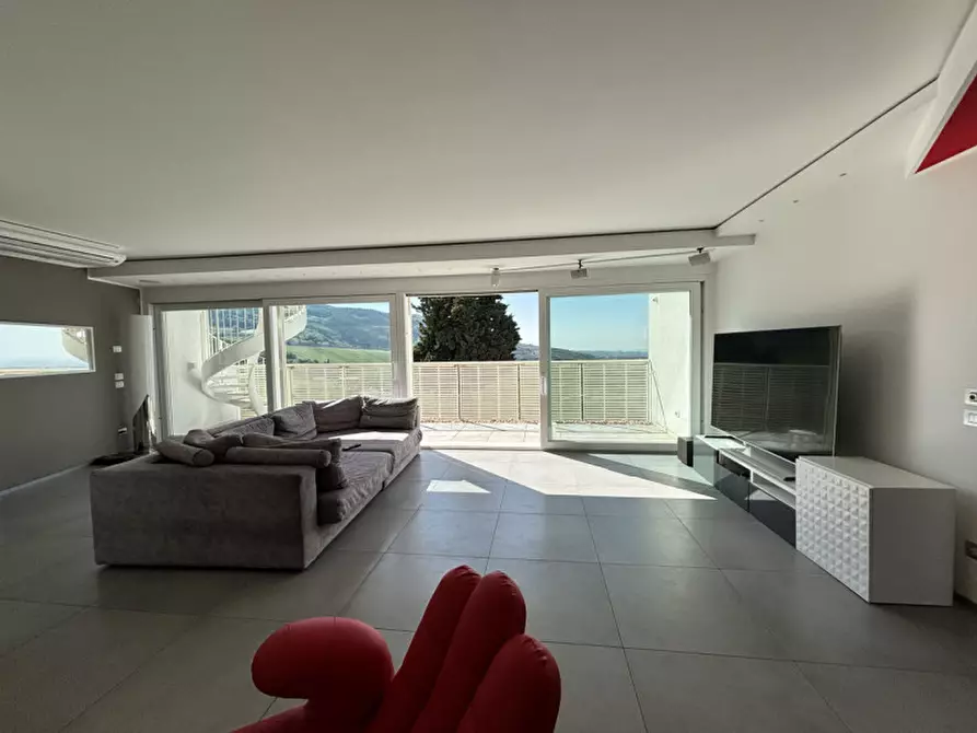 Immagine 6 di Villa in vendita  in Via Paradiso, 1 a Tregnago