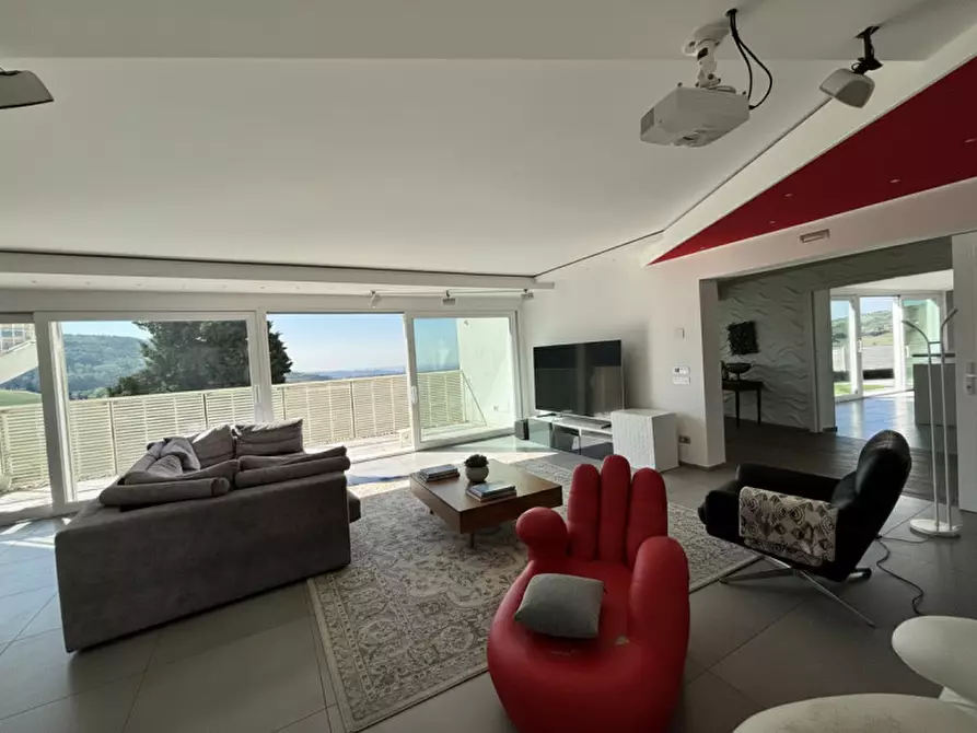 Immagine 7 di Villa in vendita  in Via Paradiso, 1 a Tregnago