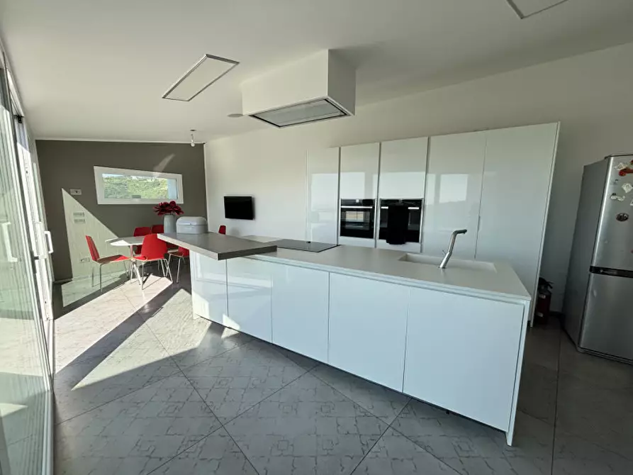 Immagine 20 di Villa in vendita  in Via Paradiso, 1 a Tregnago