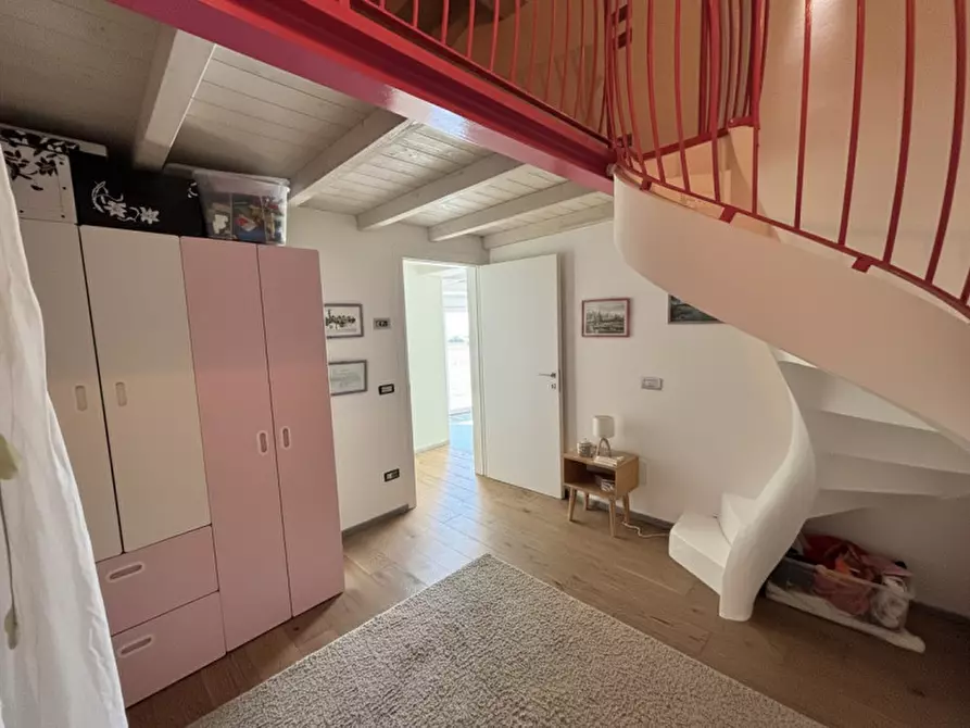 Immagine 26 di Villa in vendita  in Via Paradiso, 1 a Tregnago
