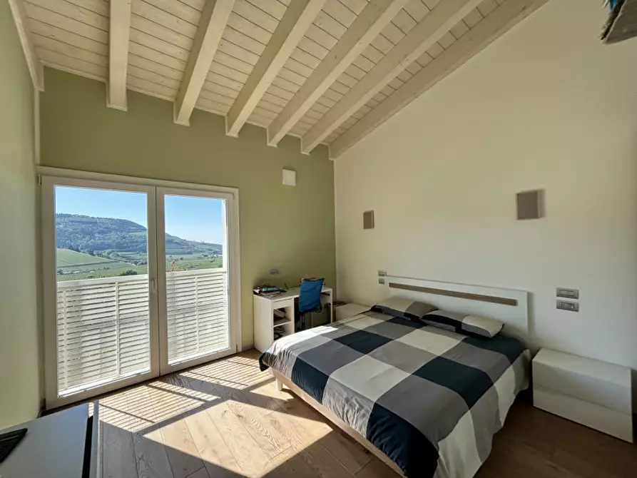 Immagine 28 di Villa in vendita  in Via Paradiso, 1 a Tregnago