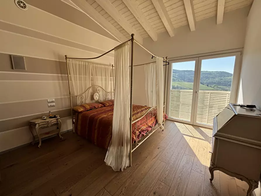 Immagine 31 di Villa in vendita  in Via Paradiso, 1 a Tregnago