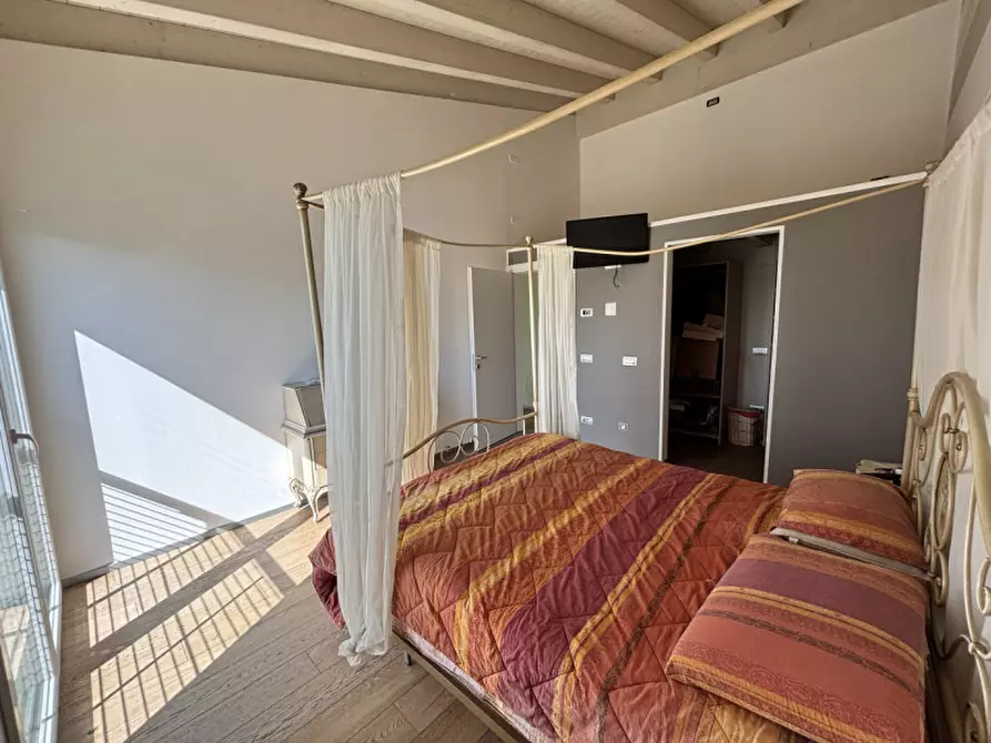 Immagine 33 di Villa in vendita  in Via Paradiso, 1 a Tregnago