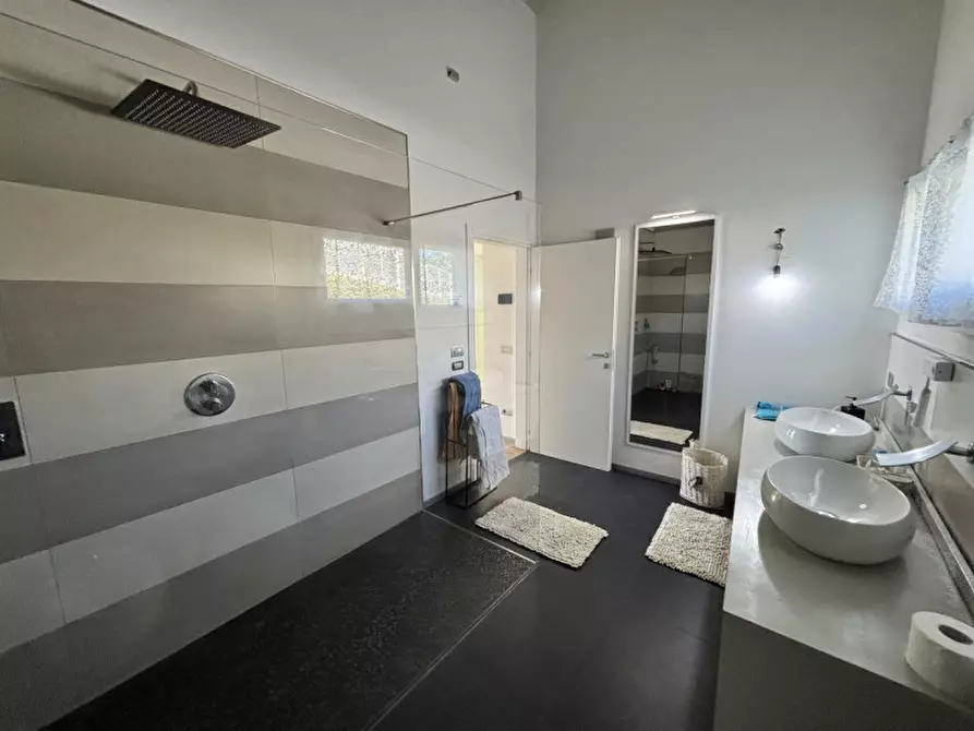 Immagine 35 di Villa in vendita  in Via Paradiso, 1 a Tregnago