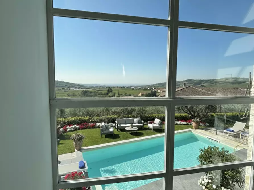 Immagine 38 di Villa in vendita  in Via Paradiso, 1 a Tregnago