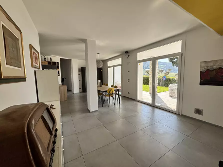 Immagine 41 di Villa in vendita  in Via Paradiso, 1 a Tregnago