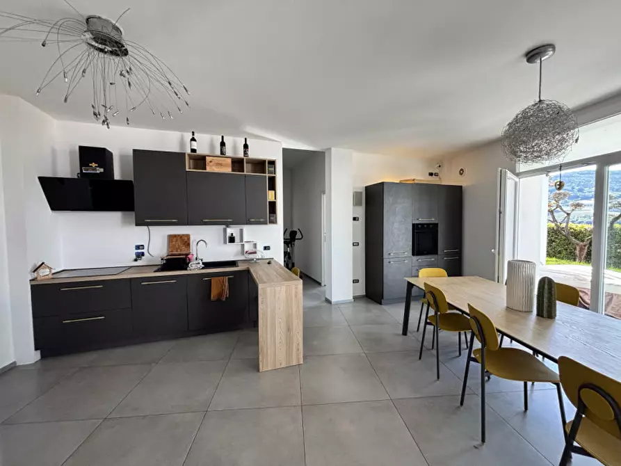 Immagine 43 di Villa in vendita  in Via Paradiso, 1 a Tregnago