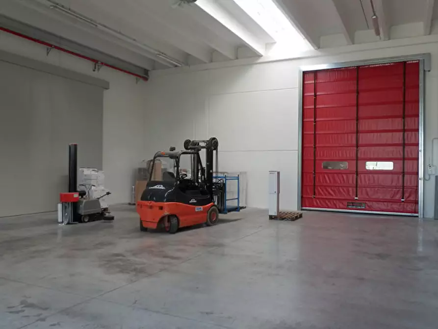 Immagine 10 di Capannone industriale in vendita  a Gavardo
