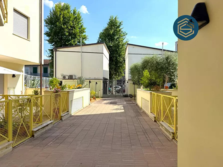 Immagine 30 di Appartamento in vendita  in Via Bruno Buozzi 17 a Campi Bisenzio