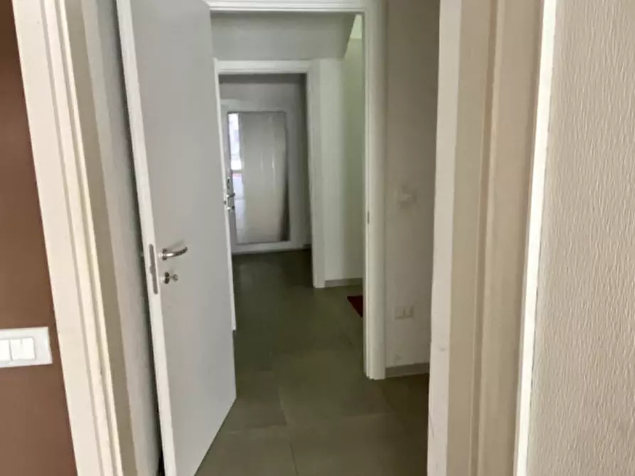 Immagine 8 di Negozio in affitto  in via borgo Treviso 30 a Castelfranco Veneto