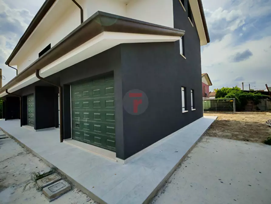 Immagine 3 di Villa in vendita  in Via Ruffina a Saonara