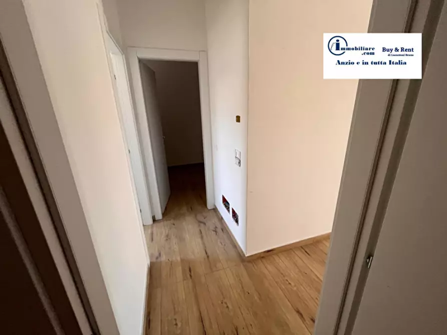 Immagine 11 di Villetta a schiera in vendita  in VIA SOLFERINO a Anzio