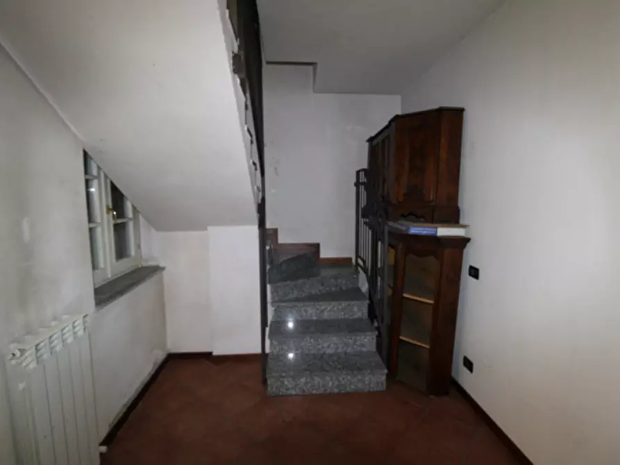 Immagine 40 di Negozio in vendita  in Via Lambro 72-80 a Macherio