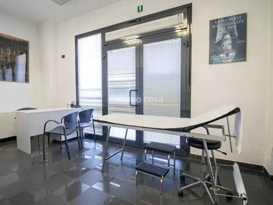 Immagine 1 di Ufficio in vendita  in Via Giuseppe Valentini a Prato