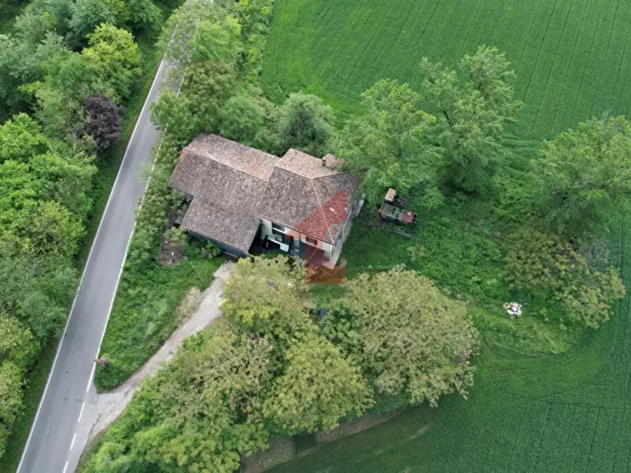 Immagine 1 di Rustico / casale in vendita  in Strada Argini Enza a Parma