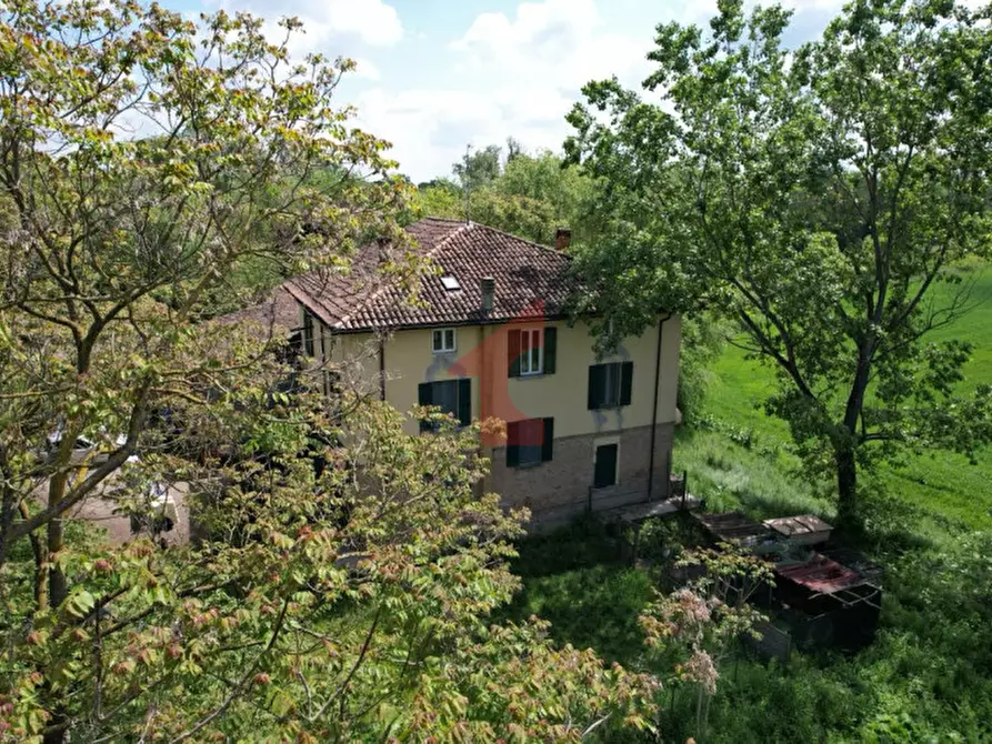 Immagine 2 di Rustico / casale in vendita  in Strada Argini Enza a Parma