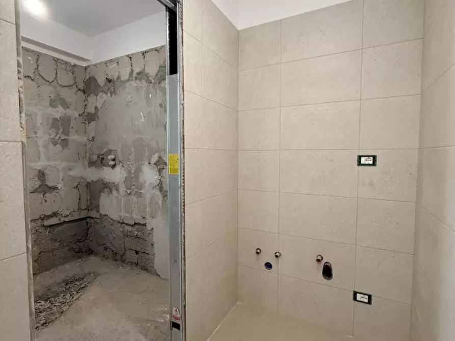 Immagine 14 di Appartamento in vendita  in Via Colonnello Francesco Bertè a Milazzo