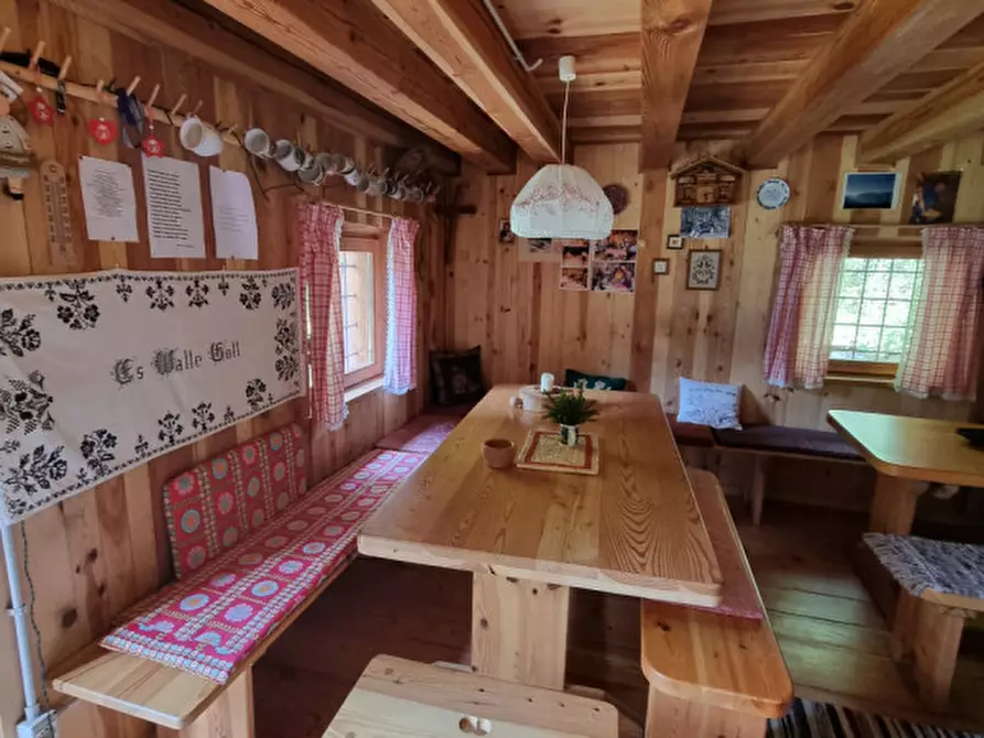Immagine 14 di Casa indipendente in vendita  a Romeno